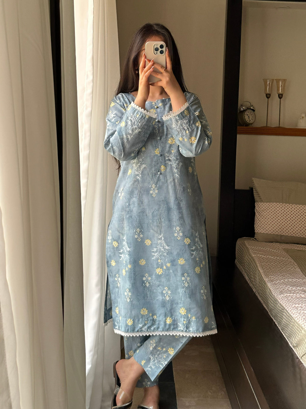 Misty Daisy 2PC Stitched Lawn Suit
